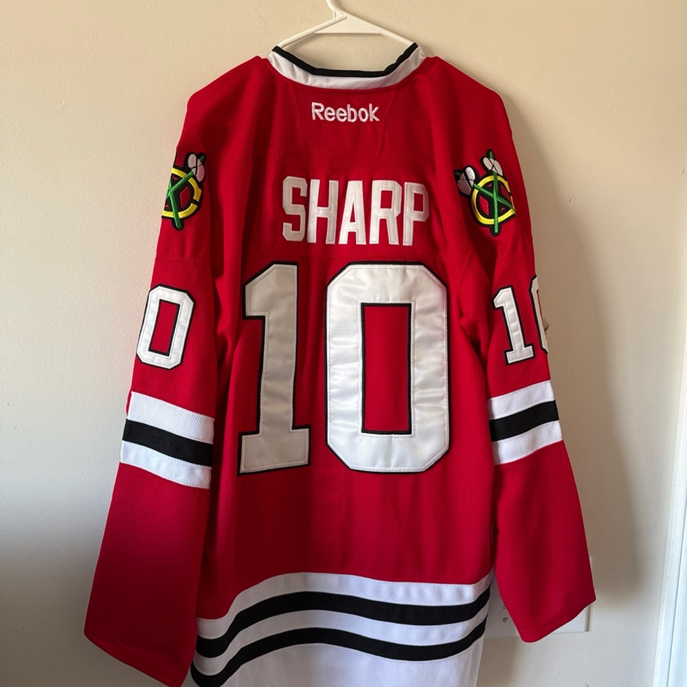 Men’s Reebok CCM VTG Patrick Sharp #10 Blackhawks Authentic Jersey Sz 52 - Red - Picture 6 of 6